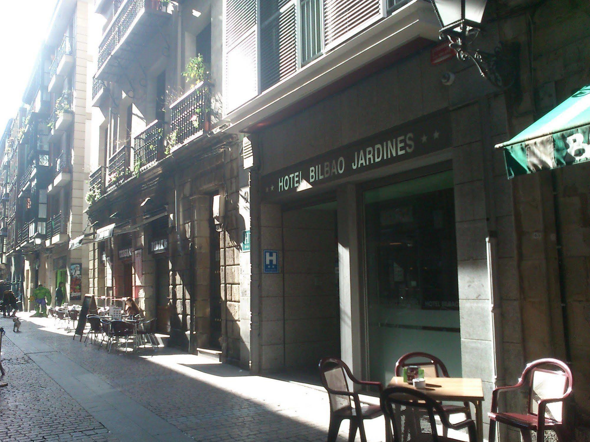 Jardines Hotel 2*